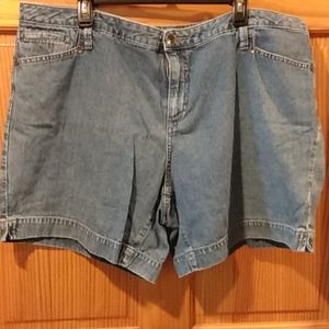 Women's plus shorts